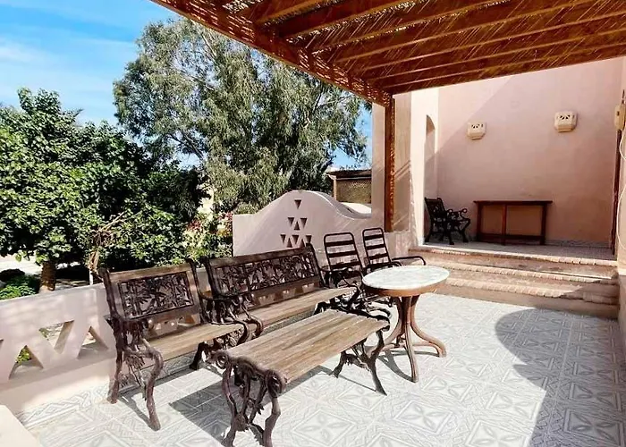 شقة For Rent In El Gouna Kafr *